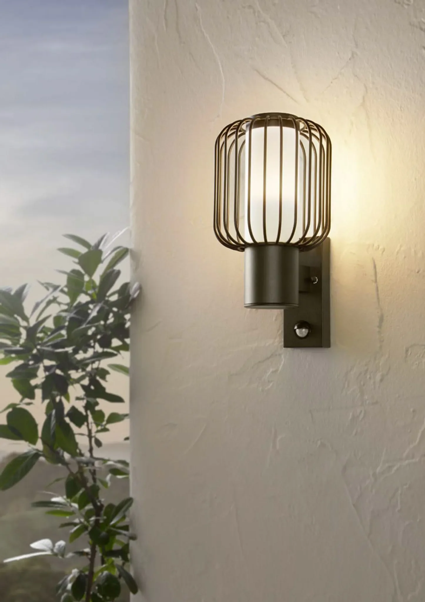 Außen-Wand- / Deckenleuchte RAVELLO mit Sensor – E27, IP44